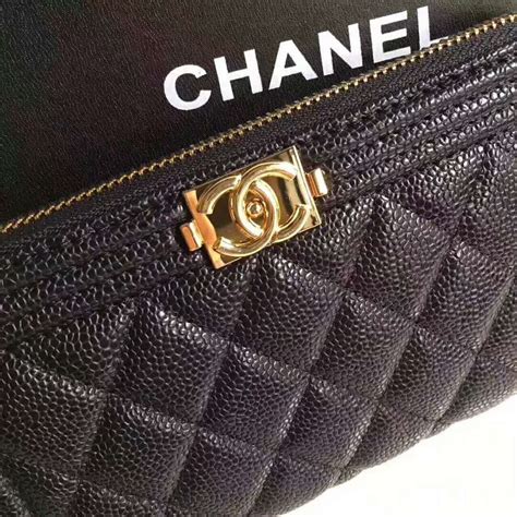 boy chanel zipped wallet